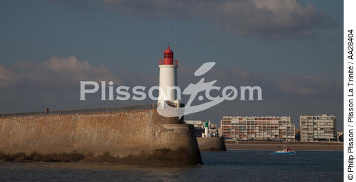 Les Sables d'Olonne - © Philip Plisson / Plisson La Trinité / AA28404 - Nos reportages photos - Port