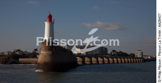 Les Sables d'Olonne - © Philip Plisson / Plisson La Trinité / AA28407 - Nos reportages photos - Port