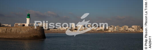 Les Sables d'Olonne - © Philip Plisson / Plisson La Trinité / AA28411 - Nos reportages photos - Port