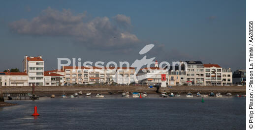 Saint Gilles Croix de vie - © Philip Plisson / Plisson La Trinité / AA28558 - Nos reportages photos - Port