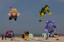 International Meetings of kites in Berck sur Mer [AT] © Philip Plisson / Plisson La Trinité / AA28624 - Photo Galleries - Nord-Pas-de-Calais