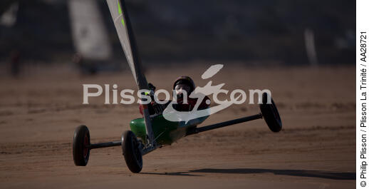 Grand Prix de Chars à voile à Omaha Beach - © Philip Plisson / Plisson La Trinité / AA28721 - Nos reportages photos - Char à voile à Omaha Beach