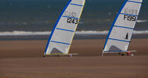 Grand Prix Tanks sailing Omaha Beach [AT] © Philip Plisson / Pêcheur d’Images / AA28722 - Photo Galleries - Sand yachting at Omaha Beach