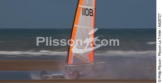 Grand Prix de Chars à voile à Omaha Beach - © Philip Plisson / Plisson La Trinité / AA28727 - Nos reportages photos - Sport non nautique