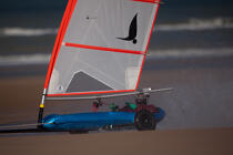 Grand Prix Tanks sailing Omaha Beach [AT] © Philip Plisson / Pêcheur d’Images / AA28734 - Photo Galleries - Sand yachting at Omaha Beach