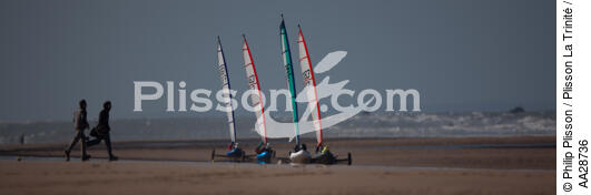 Grand Prix Tanks sailing Omaha Beach [AT] - © Philip Plisson / Pêcheur d’Images / AA28736 - Photo Galleries - Sand yachting at Omaha Beach