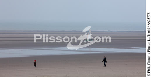 On the beach in Touquet - © Philip Plisson / Plisson La Trinité / AA28775 - Photo Galleries - Pas de Calais