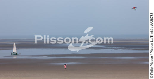 On the beach in Touquet - © Philip Plisson / Plisson La Trinité / AA28783 - Photo Galleries - Sand-yachting