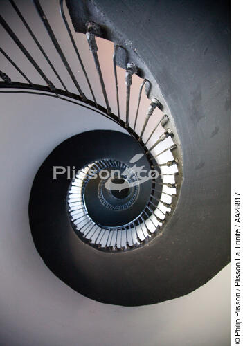 Ile de Patiras - © Philip Plisson / Plisson La Trinité / AA28817 - Nos reportages photos - Escalier