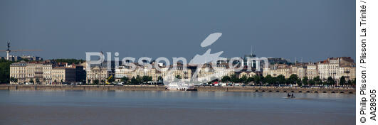 Bordeaux - © Philip Plisson / Plisson La Trinité / AA28905 - Nos reportages photos - Ville [33]