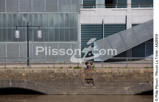 Bordeaux - © Philip Plisson / Plisson La Trinité / AA28909 - Photo Galleries - River [large]