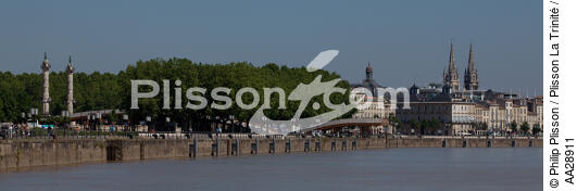 Bordeaux - © Philip Plisson / Plisson La Trinité / AA28911 - Photo Galleries - Framing