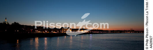 Bordeaux - © Philip Plisson / Plisson La Trinité / AA28927 - Nos reportages photos - Cadrage