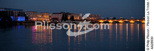 Bordeaux - © Philip Plisson / Plisson La Trinité / AA28930 - Nos reportages photos - Nuit