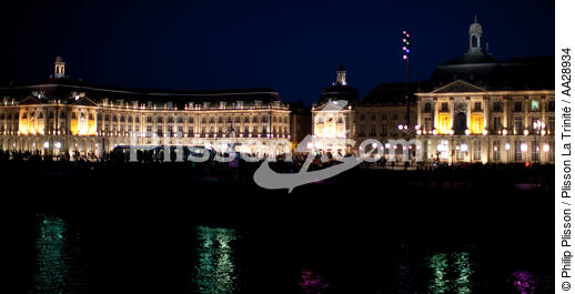 Bordeaux - © Philip Plisson / Plisson La Trinité / AA28934 - Nos reportages photos - Nuit
