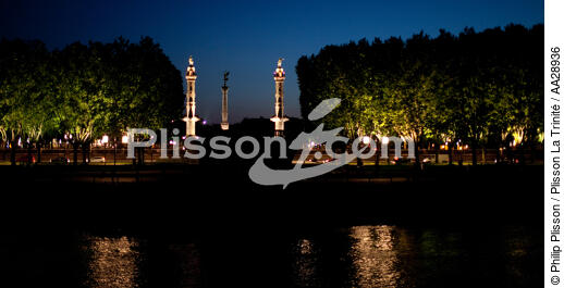 Bordeaux - © Philip Plisson / Plisson La Trinité / AA28936 - Photo Galleries - Night