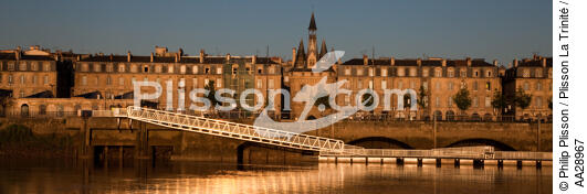 Bordeaux - © Philip Plisson / Plisson La Trinité / AA28967 - Photo Galleries - Star