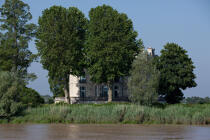 Château Grattequina © Philip Plisson / Plisson La Trinité / AA29037 - Photo Galleries - River [large]