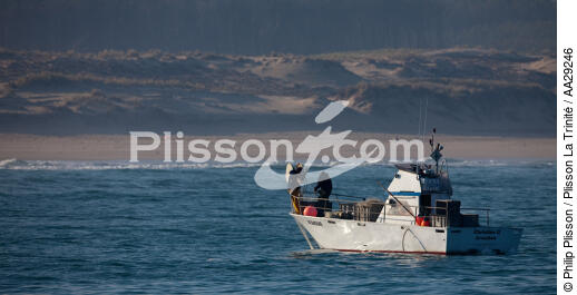 Grayan-et-l'hopital - © Philip Plisson / Plisson La Trinité / AA29246 - Nos reportages photos - Bateau de pêche