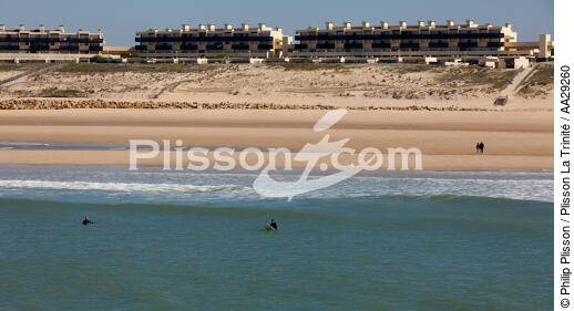 Lacanau - © Philip Plisson / Plisson La Trinité / AA29260 - Photo Galleries - Surfing