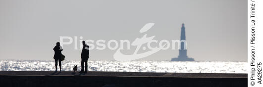 Phare de Cordouan depuis le Port du Verdon - © Philip Plisson / Plisson La Trinité / AA29275 - Nos reportages photos - Phare [33]