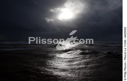 Pertuis de Maumuson - © Philip Plisson / Plisson La Trinité / AA29352 - Nos reportages photos - Lumière