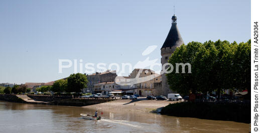 Libourne - © Philip Plisson / Plisson La Trinité / AA29364 - Photo Galleries - Gironde