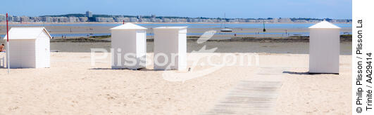 La Baule from Pornichet - © Philip Plisson / Plisson La Trinité / AA29414 - Photo Galleries - Big tides