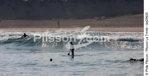 Stand up Paddle - © Philip Plisson / Plisson La Trinité / AA29625 - Photo Galleries - Wave