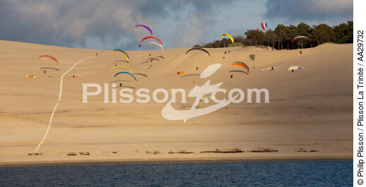La dune du Pilat - © Philip Plisson / Plisson La Trinité / AA29732 - Nos reportages photos - Parapente