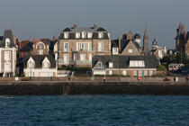 Habitation devant le Sillon à Saint-Malo. © Philip Plisson / Plisson La Trinité / AA29860 - Nos reportages photos - De Cancale à Saint-Brieuc