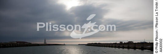 Boucau-Bayonne Port - © Philip Plisson / Plisson La Trinité / AA30002 - Photo Galleries - Channel