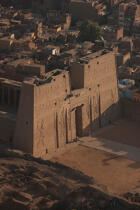 Edfou, le temple d'Horus en Egypte © Philip Plisson / Plisson La Trinité / AA30062 - Nos reportages photos - Egypte