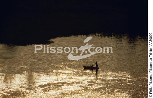 fishing boat in the Nile Delta. - © Philip Plisson / Plisson La Trinité / AA30099 - Photo Galleries - River [Eygpt]