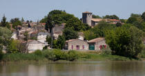 Sur la Dordogne © Philip Plisson / Plisson La Trinité / AA30111 - Nos reportages photos - Dordogne