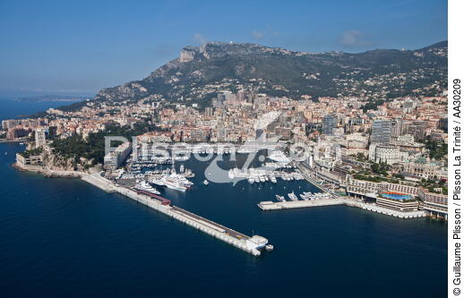 Monaco, vu du ciel. - © Guillaume Plisson / Plisson La Trinité / AA30209 - Nos reportages photos - Guillaume Plisson