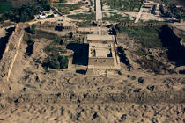 Vue générale du temple d'Hathor à Dendera. © Philip Plisson / Plisson La Trinité / AA30245 - Nos reportages photos - Egypte