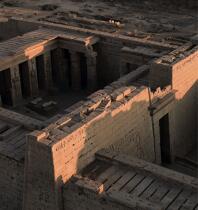 Temple of Ramses III, Medinet Habu [AT] © Philip Plisson / Plisson La Trinité / AA30270 - Photo Galleries - Ramses III temple