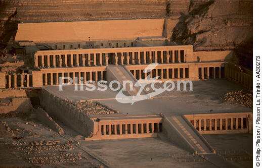 Le temple de la reine Hatchepsout à Deir El-Bahari - © Philip Plisson / Plisson La Trinité / AA30273 - Nos reportages photos - Site [Egypte]