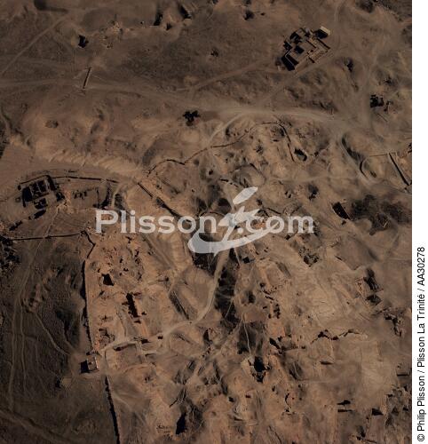 Les tombes des nobles sur le site de Cheikh Abd el-Gournah - © Philip Plisson / Plisson La Trinité / AA30278 - Nos reportages photos - Egypte