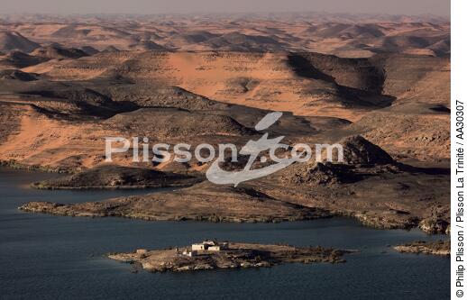Le lac Nasser - © Philip Plisson / Plisson La Trinité / AA30307 - Nos reportages photos - L'Egypte vue du ciel