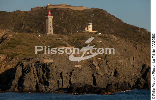 Cap Béar lighthouse in Port-Vendres - © Philip Plisson / Plisson La Trinité / AA30583 - Photo Galleries - Pyrénées Orientales