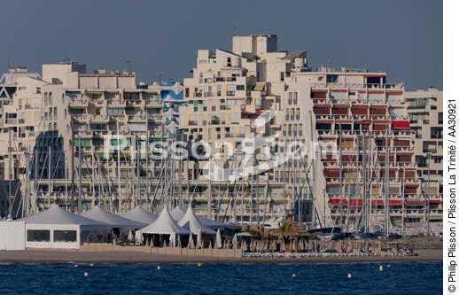 La Grande-Motte - © Philip Plisson / Plisson La Trinité / AA30921 - Nos reportages photos - De Sète à Martigues
