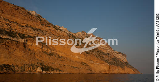 Cap Canaille near Cassis - © Philip Plisson / Plisson La Trinité / AA31203 - Photo Galleries - Coastal landscape