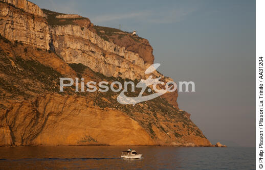 Cap Canaille near Cassis - © Philip Plisson / Plisson La Trinité / AA31204 - Photo Galleries - Cliff