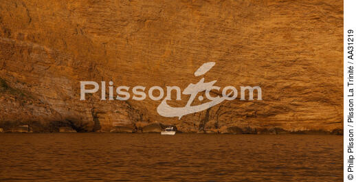 Cap Canaille near Cassis - © Philip Plisson / Plisson La Trinité / AA31219 - Photo Galleries - Cliff