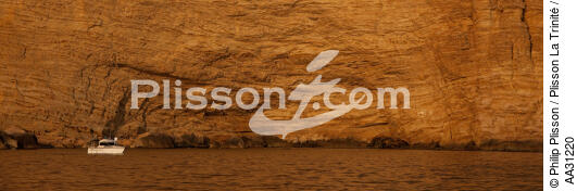 Le Cap Canaille près de Cassis - © Philip Plisson / Plisson La Trinité / AA31220 - Nos reportages photos - Falaise