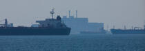 Oil tanker at Fos sur Mer © Philip Plisson / Plisson La Trinité / AA31227 - Photo Galleries - Maritime transport