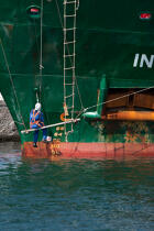 Bows in the oil port of Lavera [AT] © Philip Plisson / Plisson La Trinité / AA31232 - Photo Galleries - Elements of boat