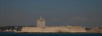 Le Fort de Bouc à Martigues © Philip Plisson / Plisson La Trinité / AA31237 - Nos reportages photos - Signalisation maritime